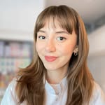 Ecz. Burcu Kiraz | Cilt Bakımı & Takviye Rehberi