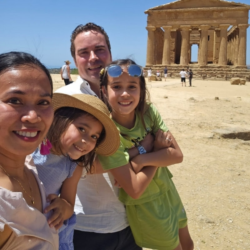 Wandering Family 