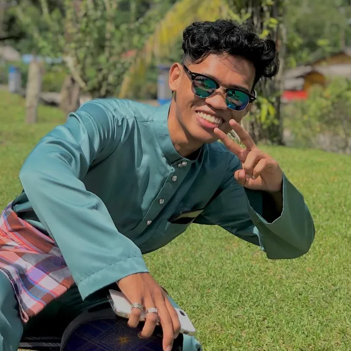 오 Akemal