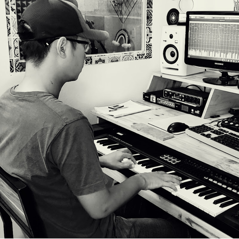 Ti Tach Piano