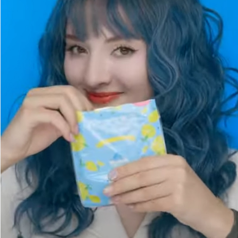 GIRL INTRODUCTION