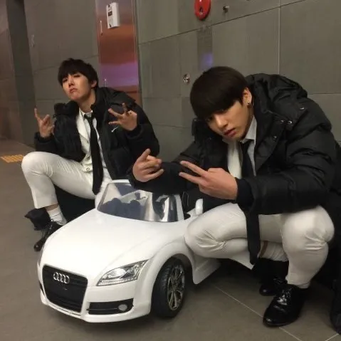 ʲⁱᵐⁱⁿⁱᵒⁿ²