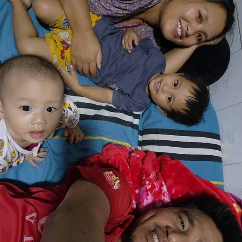 Richard Thang Family