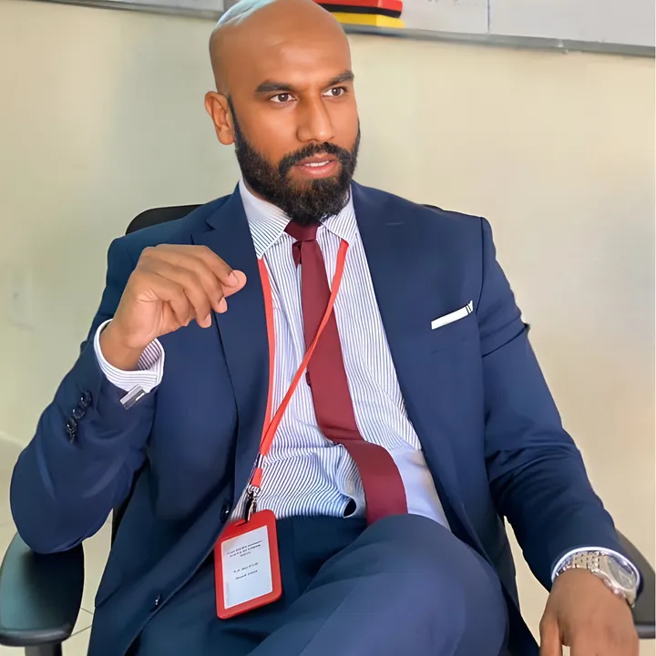 EnglishWithRiyadh 🤓