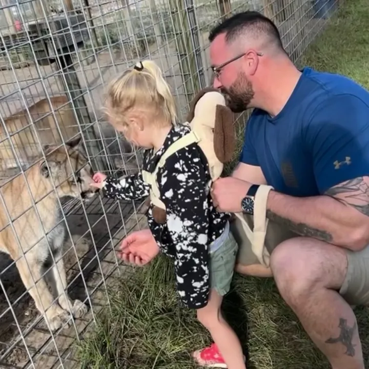 Isabella The Zookeeper 🐾