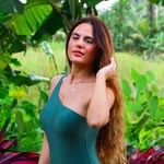 Stefany ⁞ Travel & UGC Creator