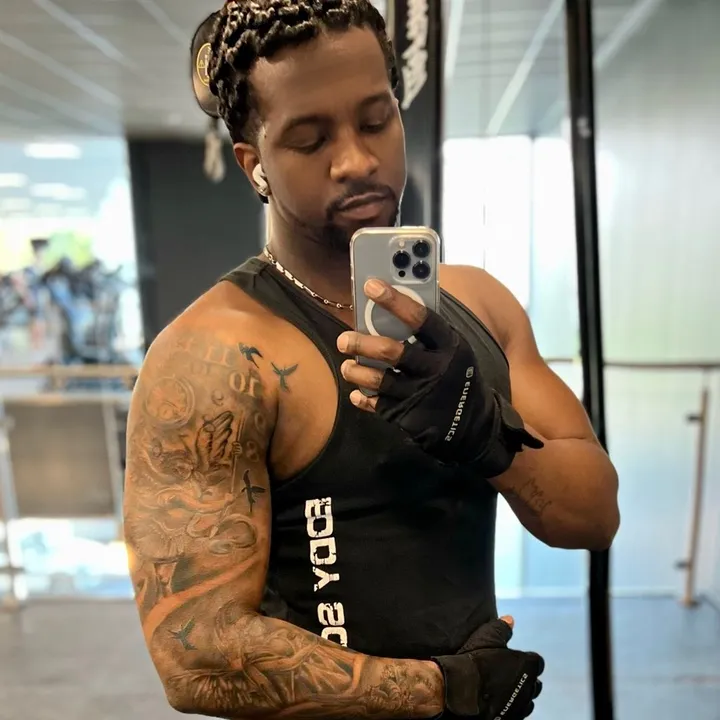 亗 🇩🇴 L O Я Ξ N Ƶ 🇸🇪 亗®