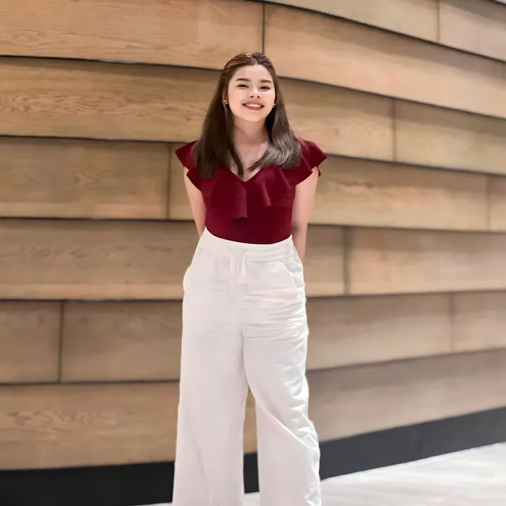 TRINAKLOOK | short girl sissy