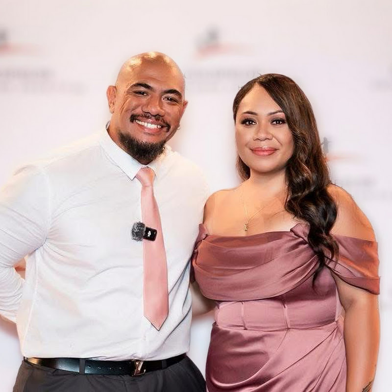 Beka & Dan Iosefa