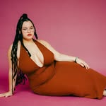 Savanna Thompson | Curve Model + UGC Creator