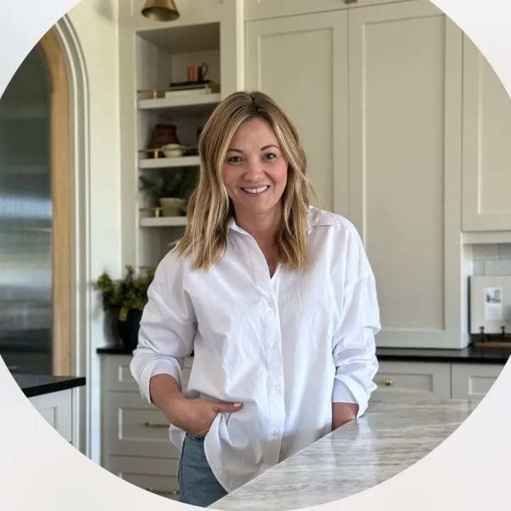Leah White | Home