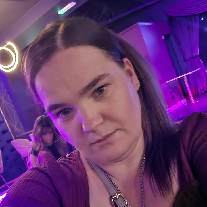 🦋Leanne💝🧑🧑👦👧👧