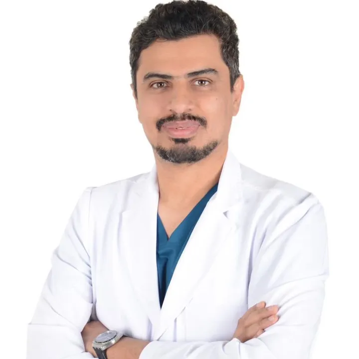د.علي العيد  طبيب جلدية وتجميل