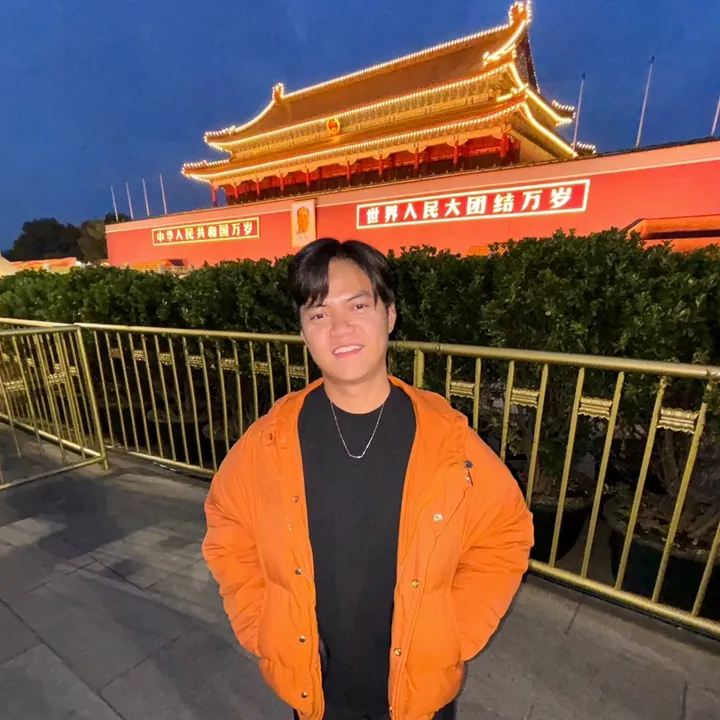 RIYAN CHOU