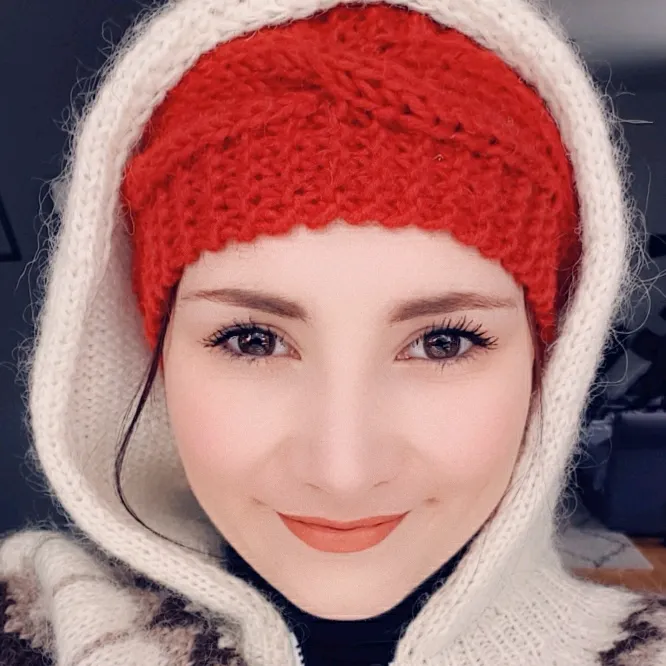 Lara in Iceland 🇮🇸