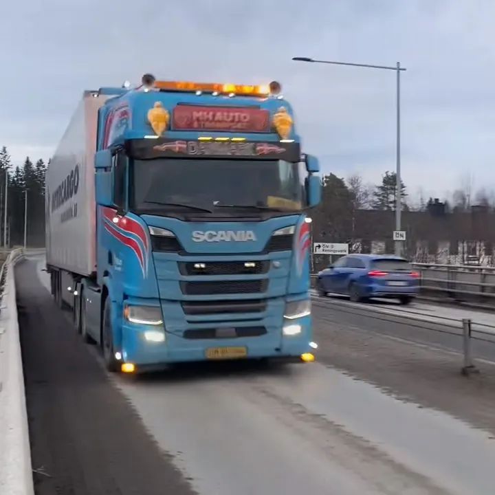 📸 🎺truckspotter_ume🎺📸