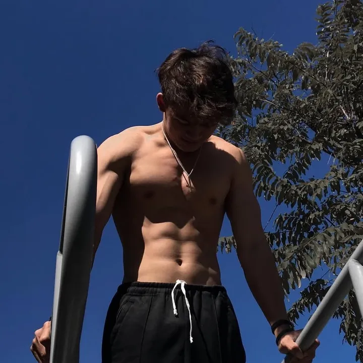 𝐘𝐨𝐧𝐧.