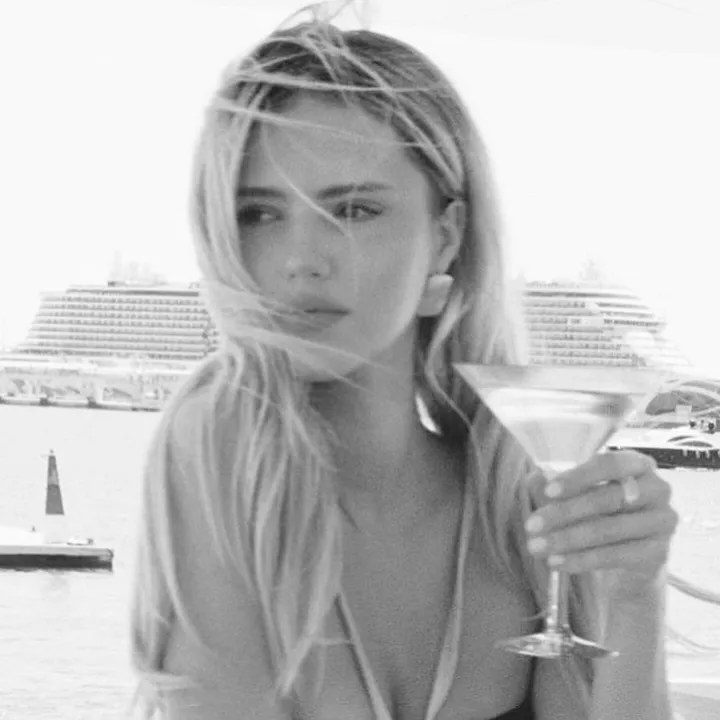 bella🍸