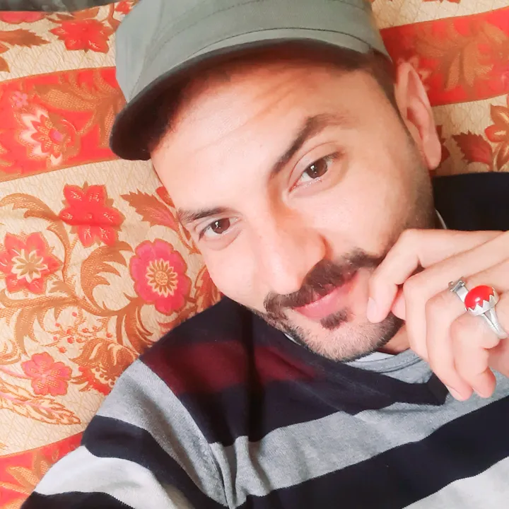 ARSHOO BHAI 👑