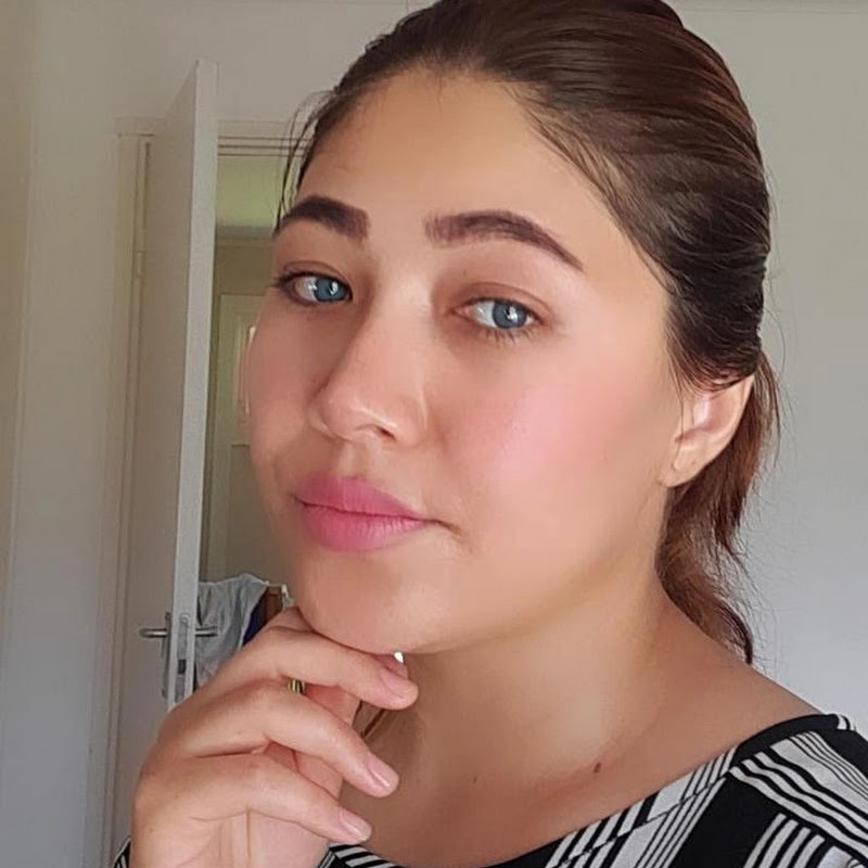 Fatima beauty M