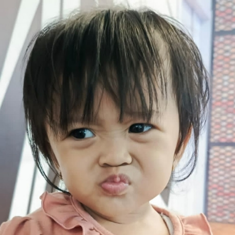 Hanindya213