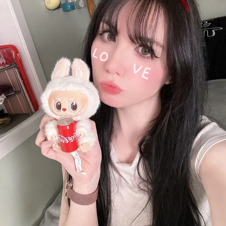 Katie ケーティ