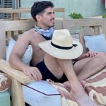 𝙱𝚎𝚛𝚗𝚊𝚛𝚍𝚘 𝙶𝚘𝚗𝚣𝚊𝚕𝚎𝚣 𝙽𝚎𝚐𝚛𝚎𝚝𝚎