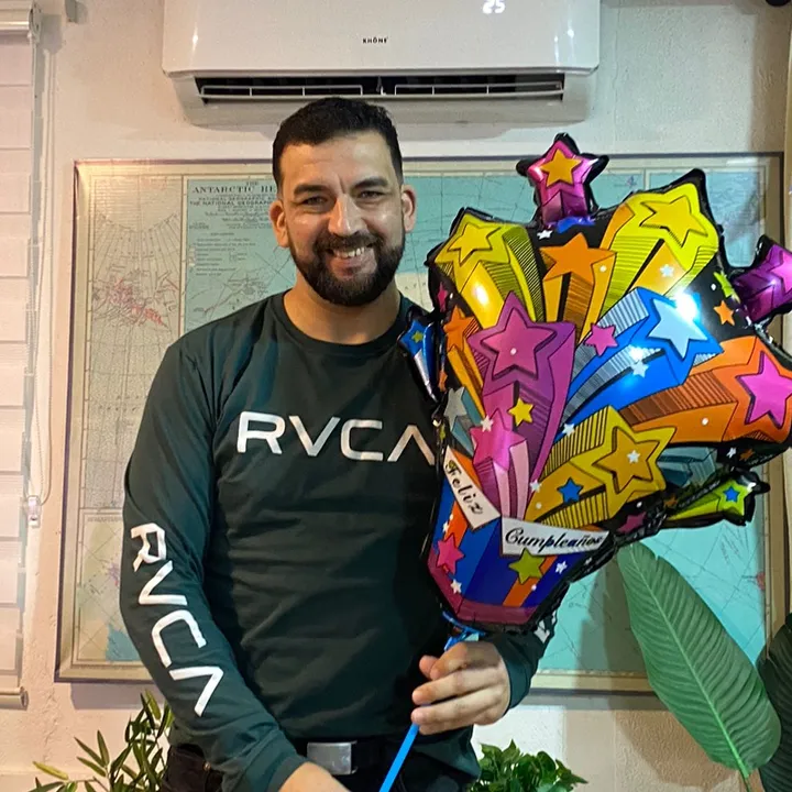 Simplemente  RICARDO