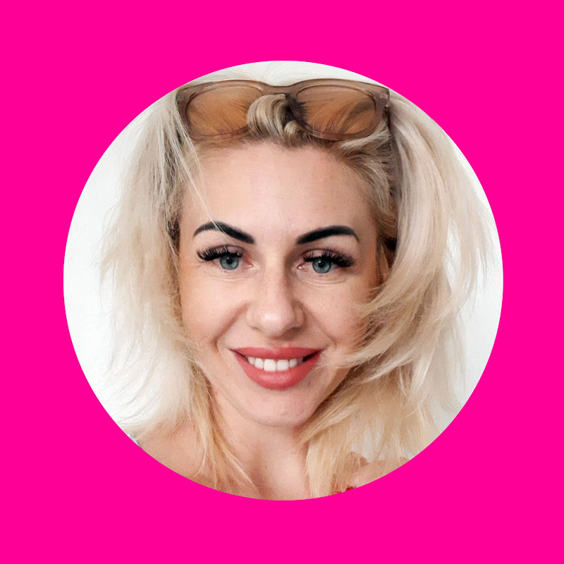 Блондинка в Испании