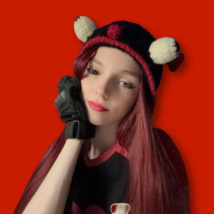 Виола Ви 🐰