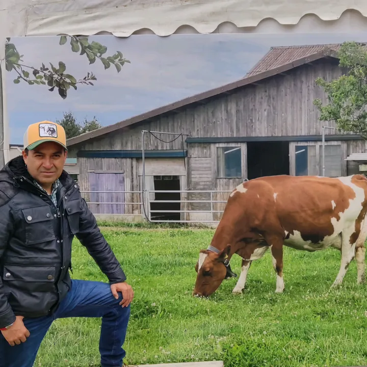 Isrita 👨🏻‍⚕️🐄🐴🩺