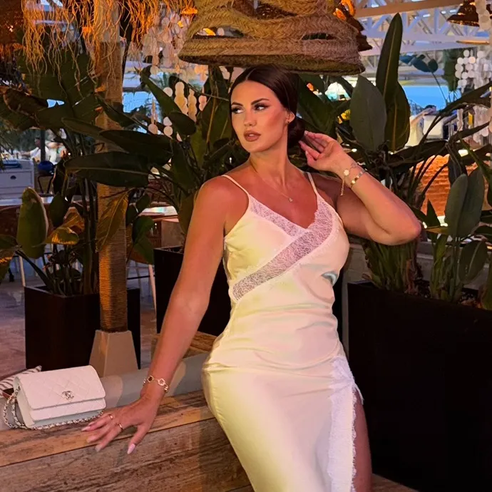 Larysa Larysa