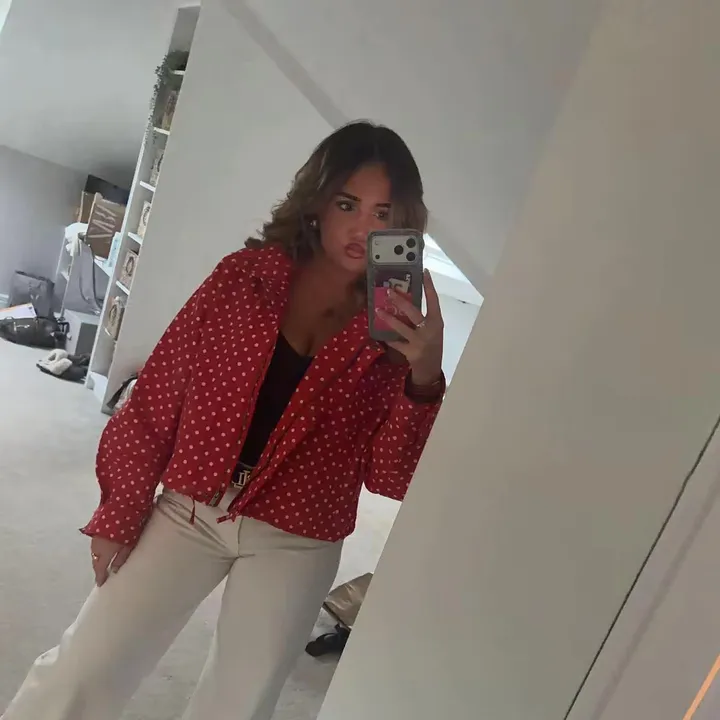 Laura🐆🍒