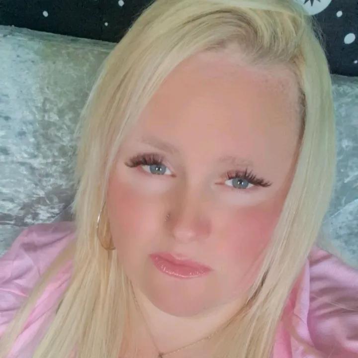 Dee