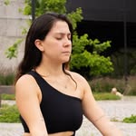 Karlita 🧚🏼‍♀️ | Yoga & Bienestar