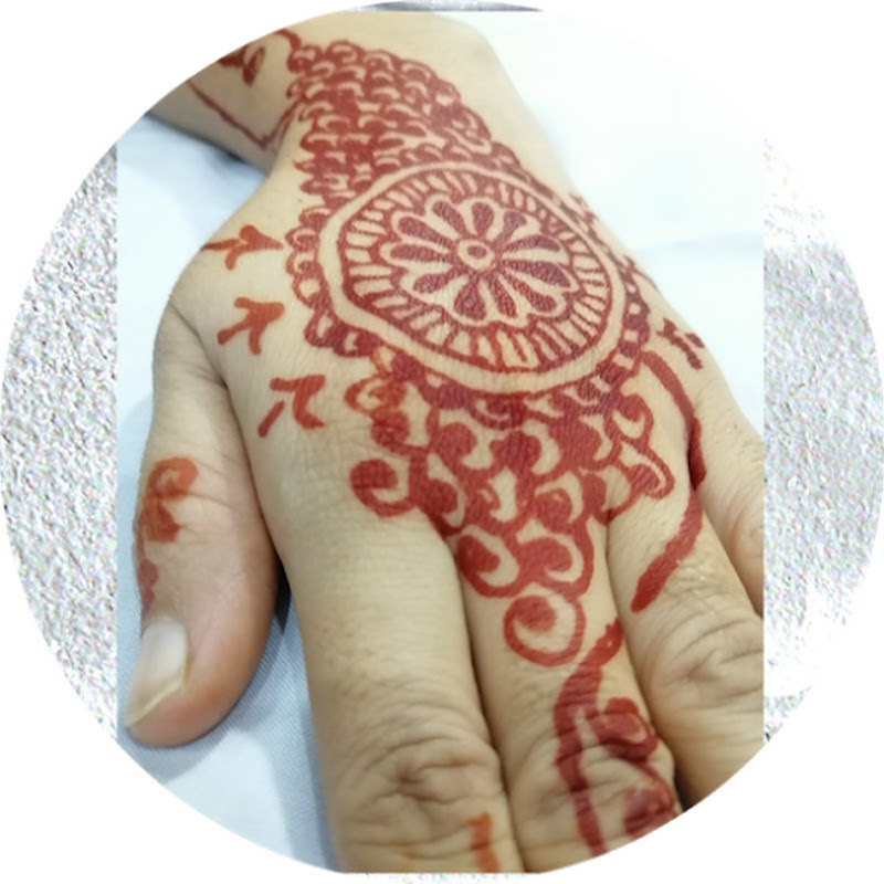 Nazia Mehndi Styles