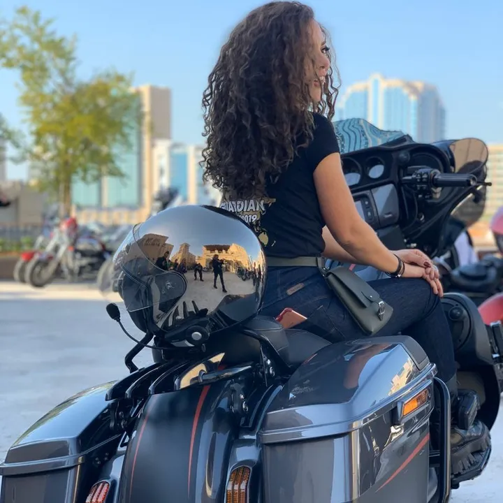 🌻 لارا