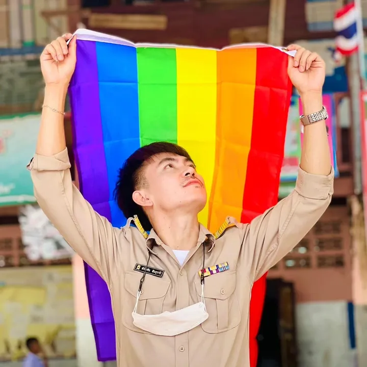 ครูบ๊อบ ภาณุ
