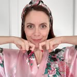Laura | face yoga & skincare coach
