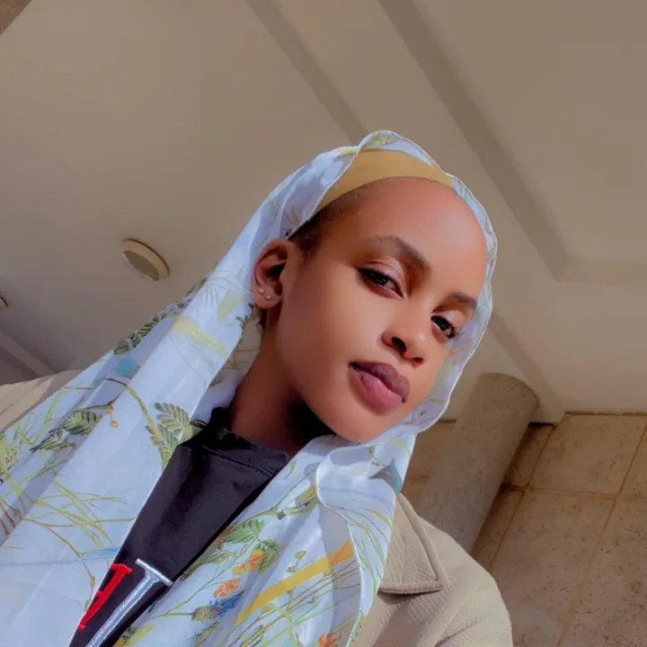 Dee💜💜💜💜