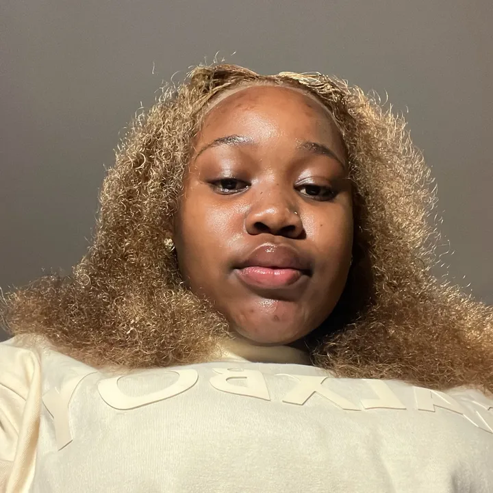 Mahlatse Monareng🧸🎀