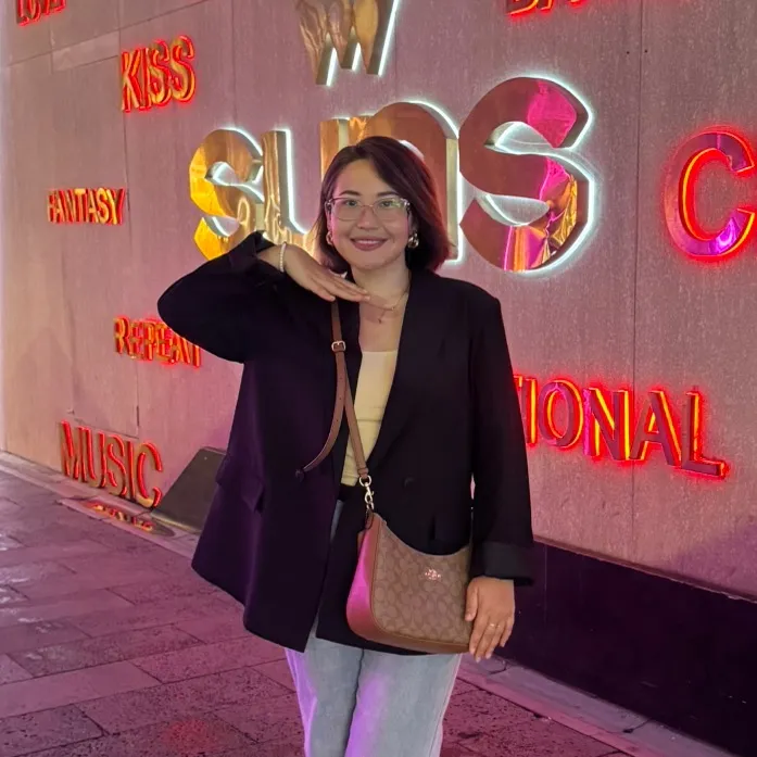 Сары қыз|Мобилограф-Таргетолог