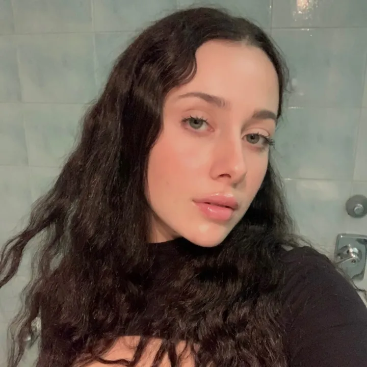 Marti 🧖🏻‍♀️🪞🎀