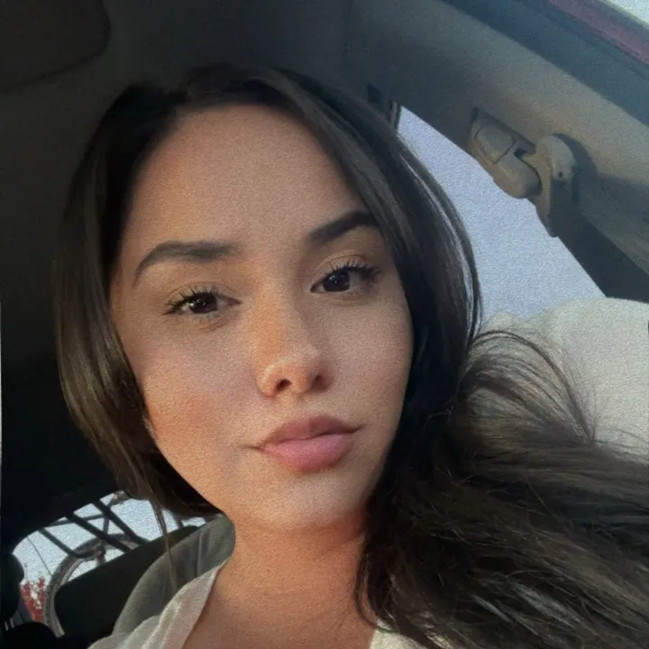 𝒮