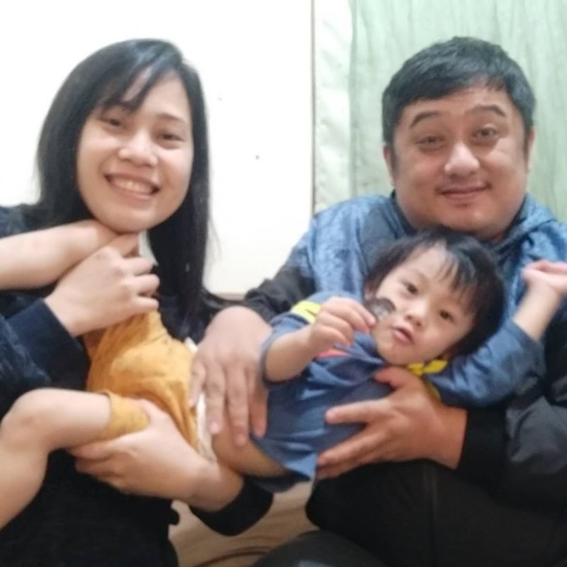 Jona with Japanese 