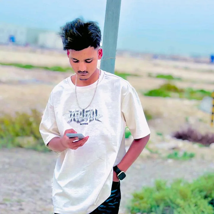 ❣️SiMpLe 💝 BoY ❣️