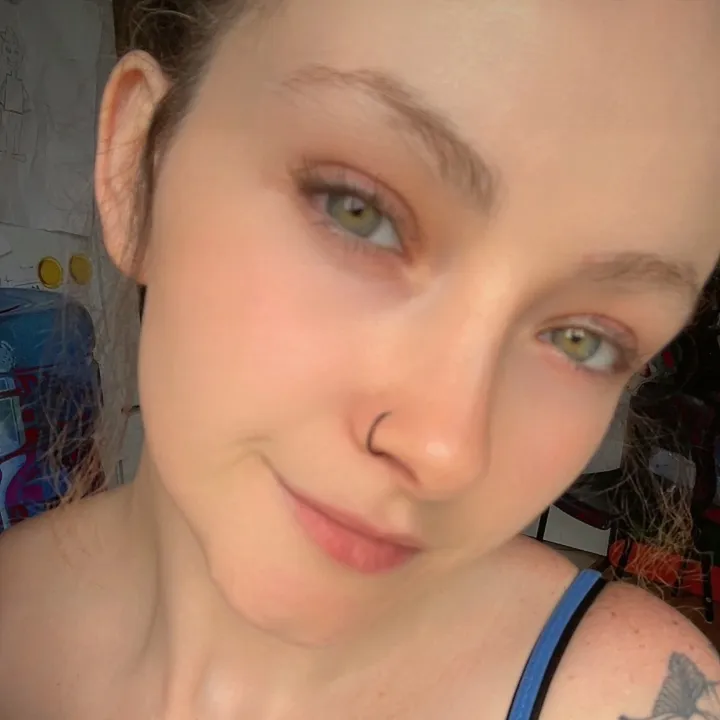 🇨🇦💨Erica🧚🏻💚