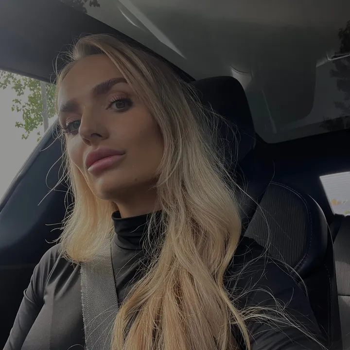 Nina | STORYTELLING