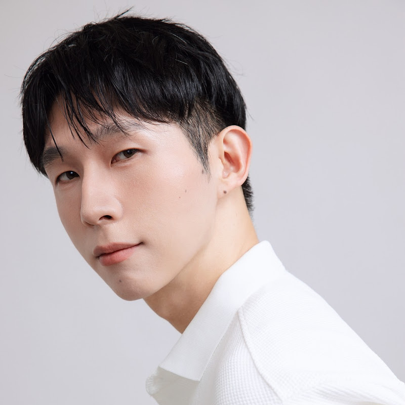 柳柳 LiuLiu
