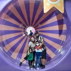 Mikhael & Michelle Channel